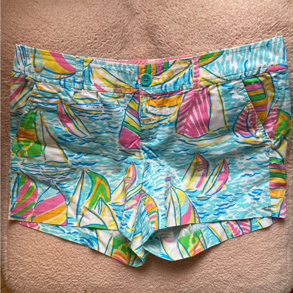 Lilly Pulitzer HOLY GRAIL shorts in You Gotta Regatta